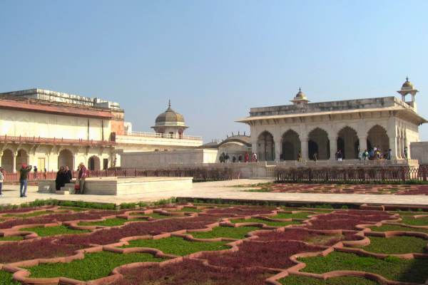 Agra Overnight Tour by Car from Delhi